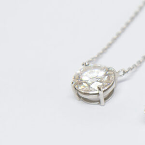 Colar Solitário Cushion 5ct